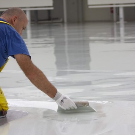 Pavimento industriale in resina per settore logistico e GDO
